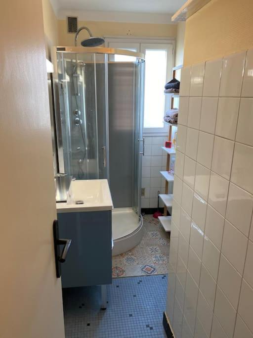 Appartement Spacieux 2 Chambres Кимпер Екстериор снимка