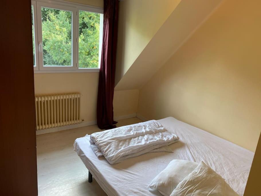 Appartement Spacieux 2 Chambres Кимпер Екстериор снимка